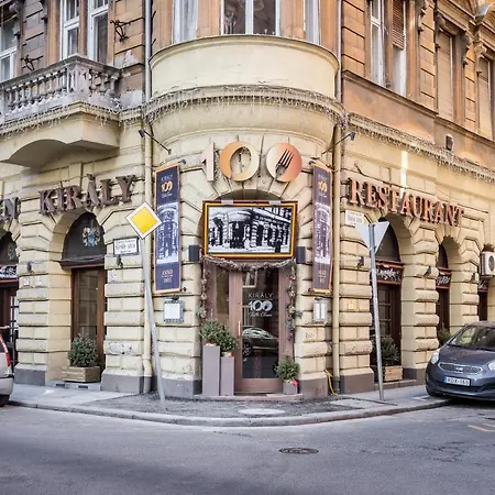 Dolly's Duplex Апартаменты *
